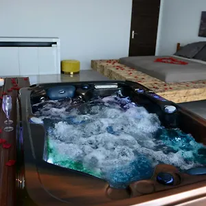  Appartement Rooftop Luxe Verduron Jacuzzi